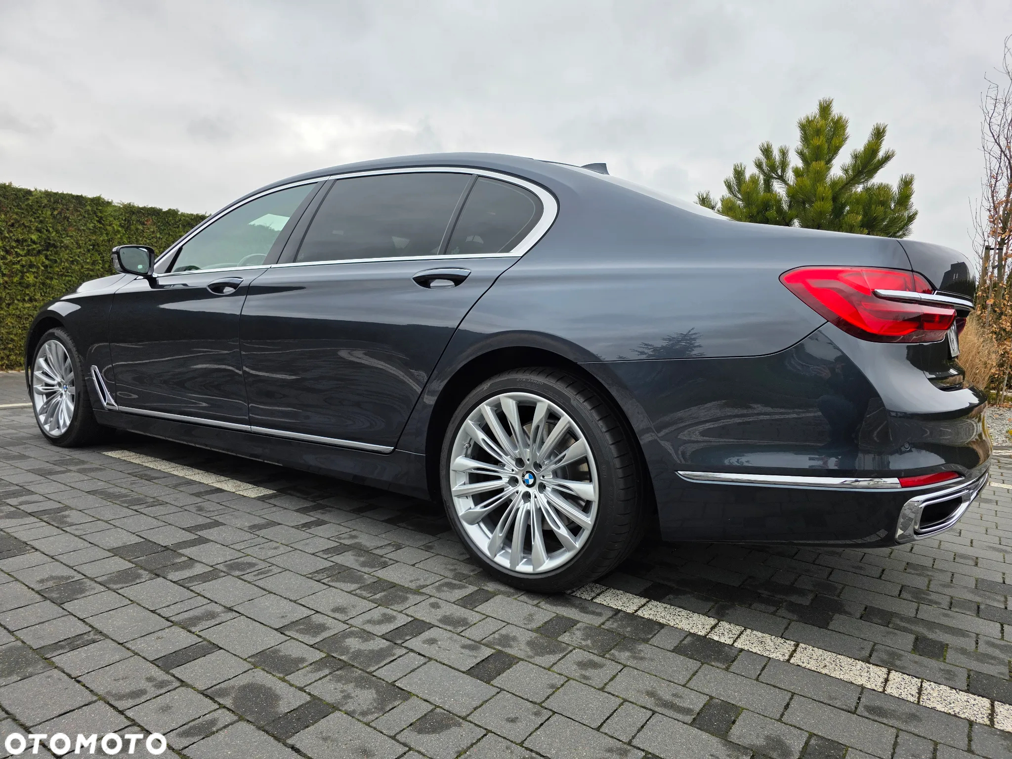 BMW Seria 7 730Ld xDrive sport - 17