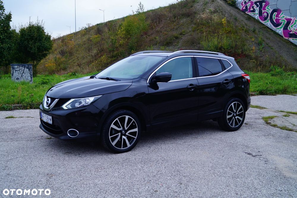 Nissan Qashqai 1.6 dCi Xtronic TEKNA+ - 6