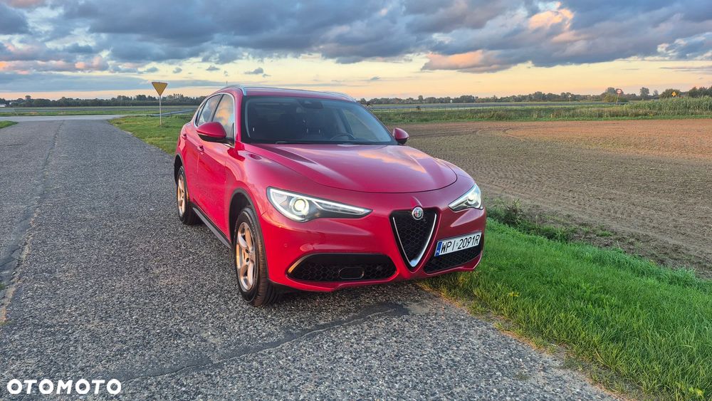 Alfa Romeo Stelvio - 17