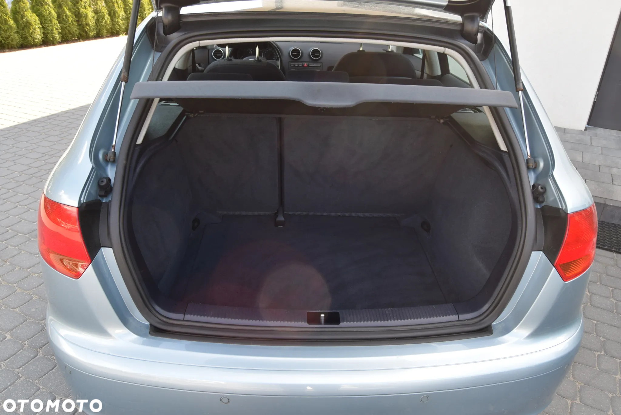 Audi A3 2.0 FSI Ambiente - 13