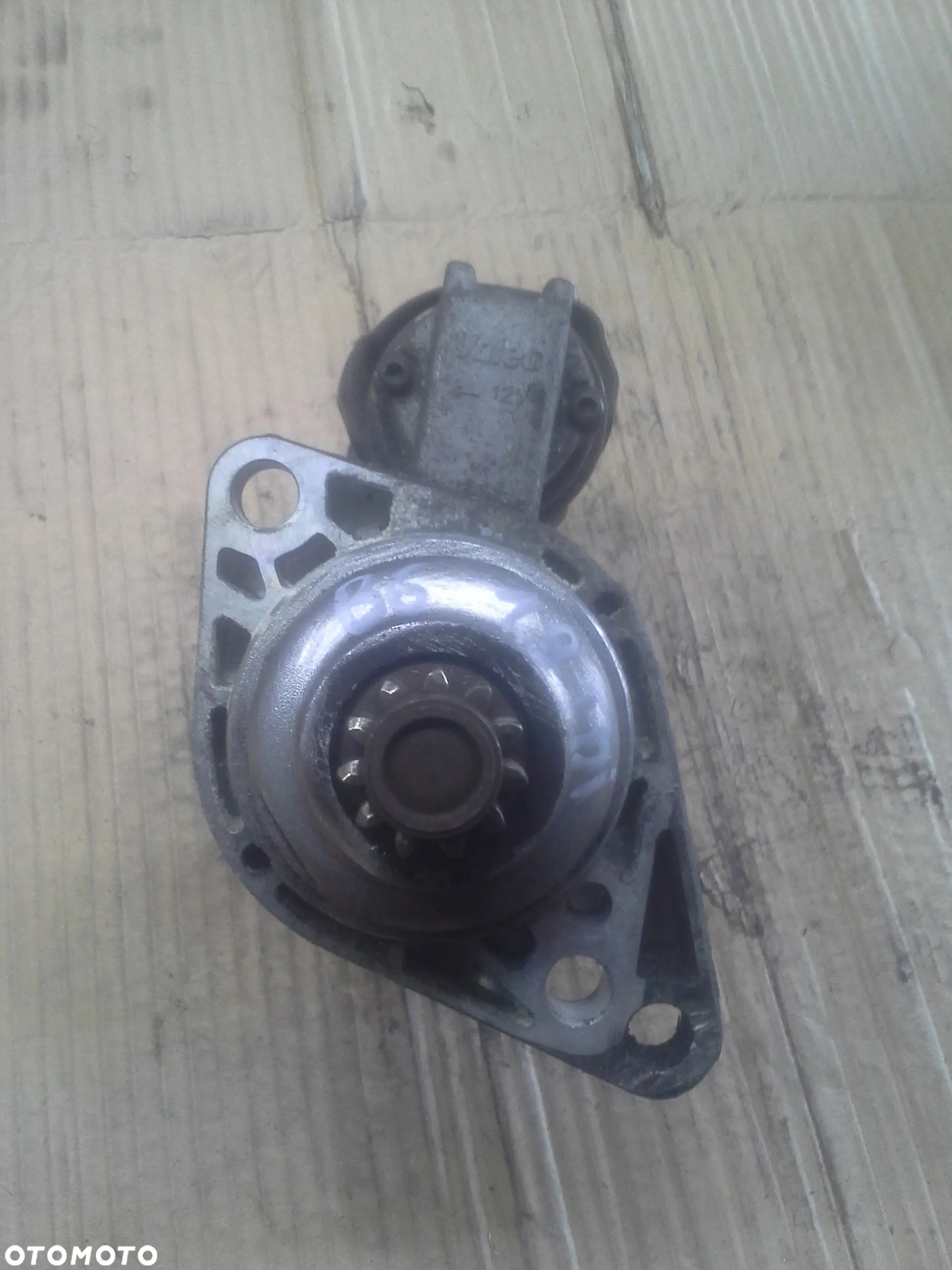 Volkswagen Passat B6 1.9 TDi rozrusznik Valeo 02Z911023H - 6