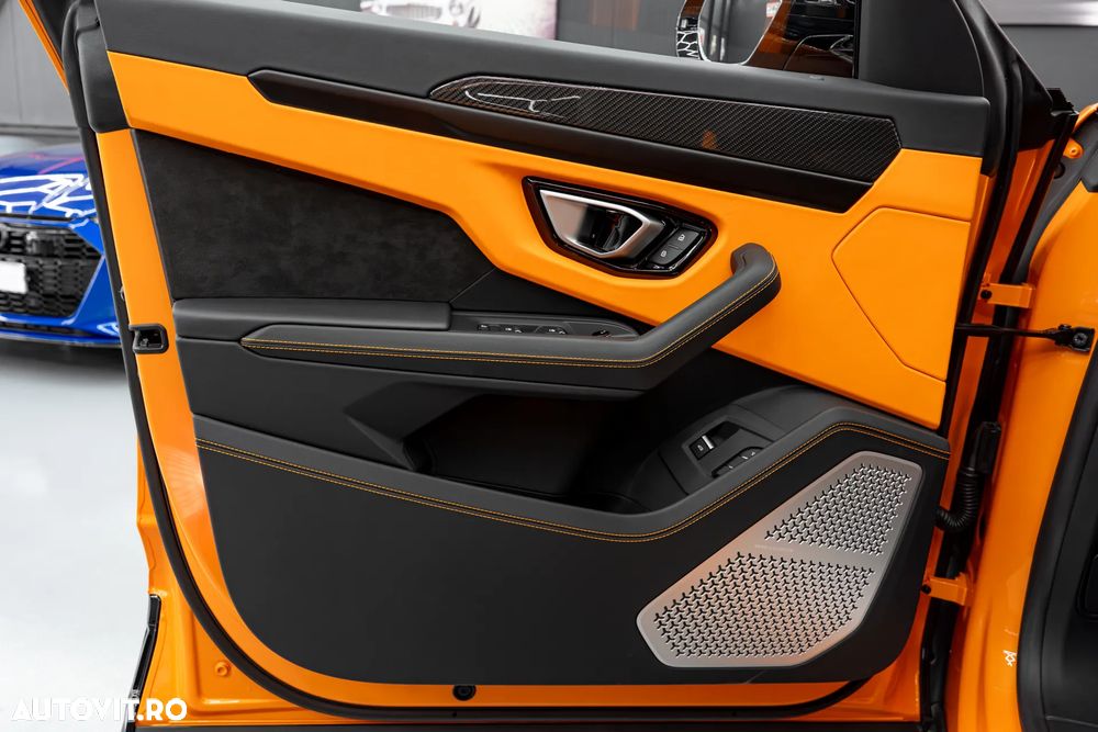 Lamborghini URUS - 22