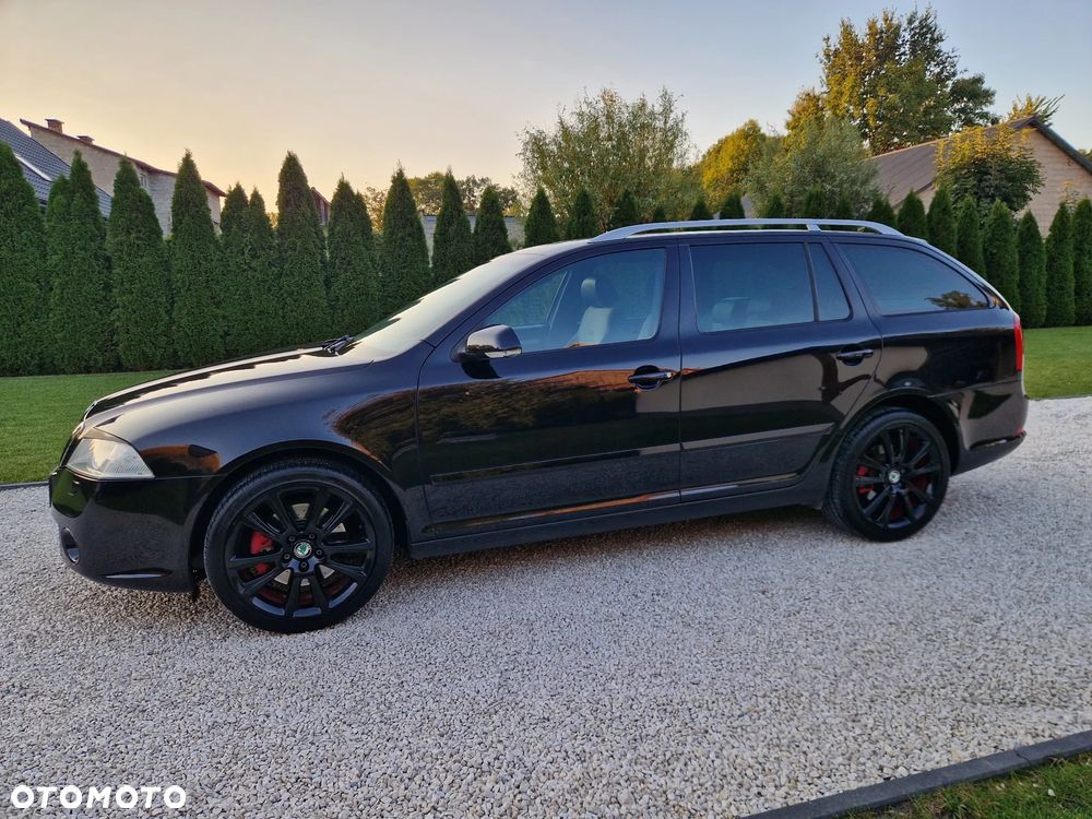Skoda Octavia 2.0 TDI DPF DSG RS - 6
