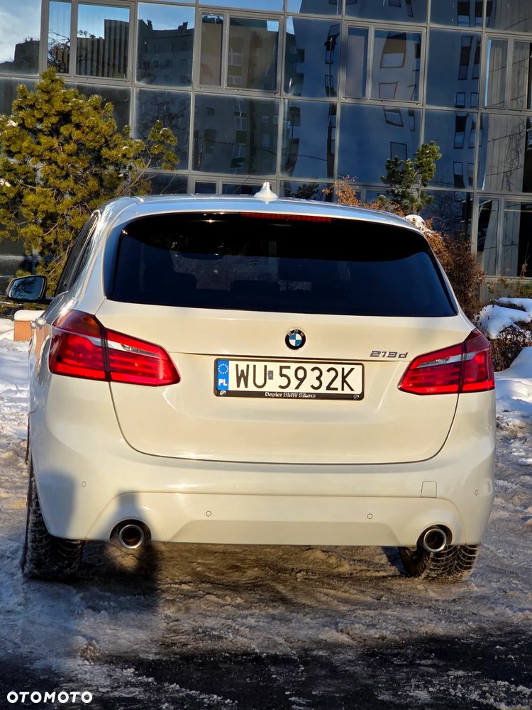 BMW Seria 2 218d - 8