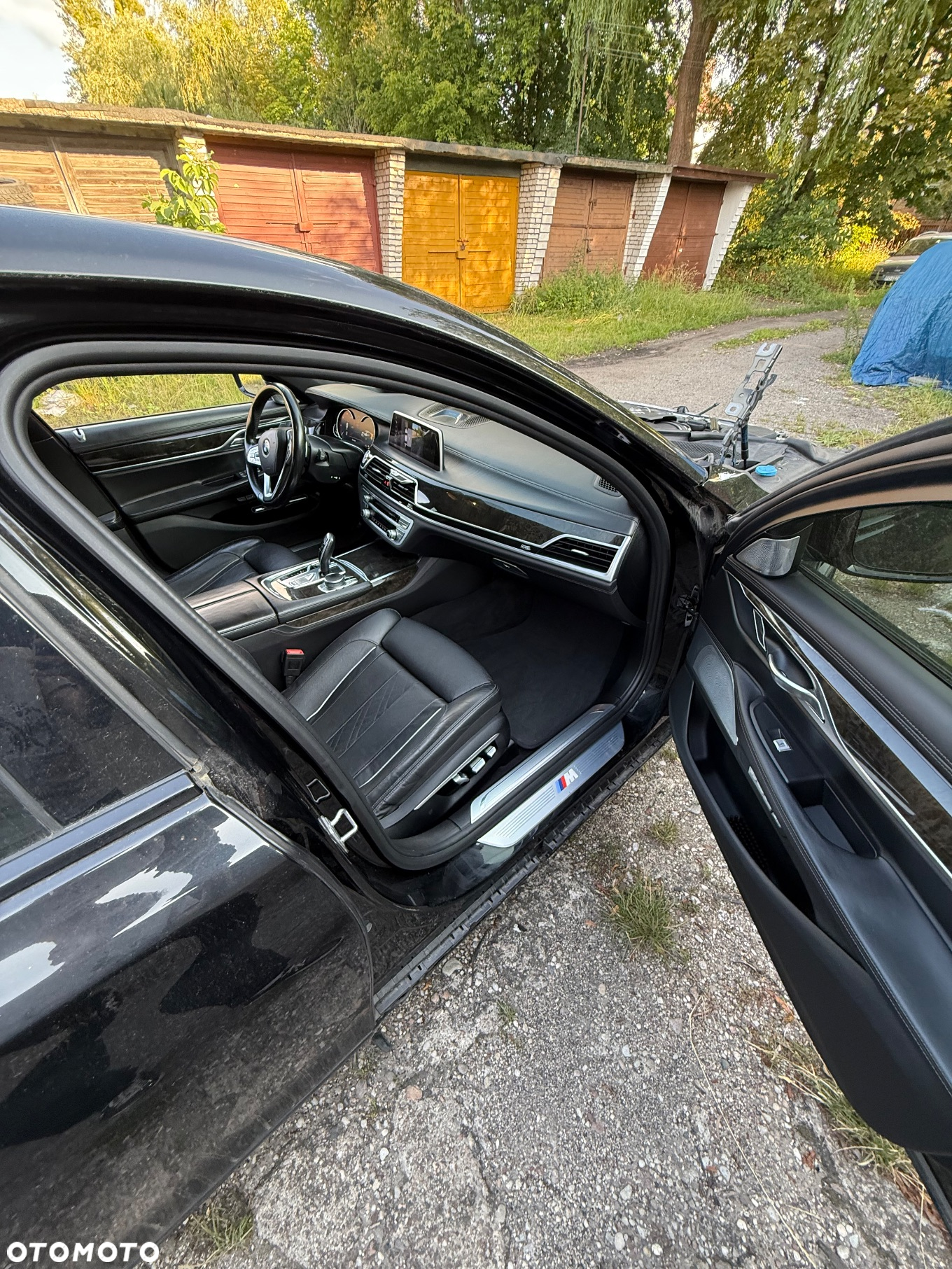 BMW Seria 7 750i - 4