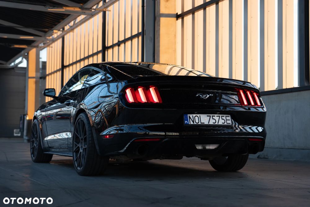 Ford Mustang 2.3 EcoBoost - 6