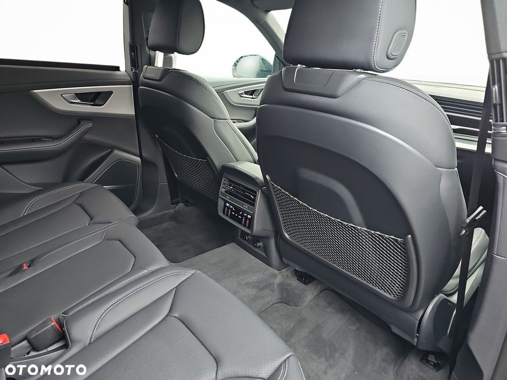 Audi Q8 55 TFSI mHEV Quattro Tiptronic - 26
