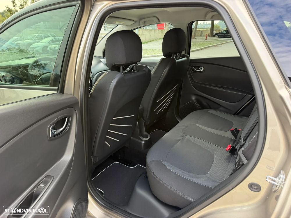Renault Captur 1.5 dCi Exclusive - 6
