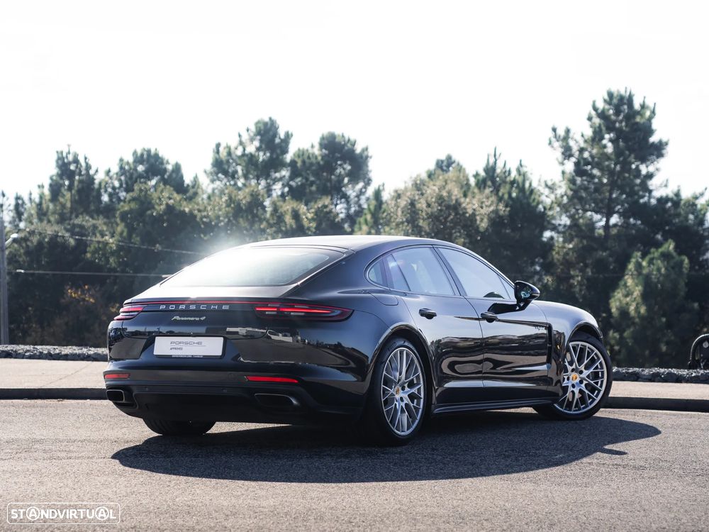 Porsche Panamera 4 E-Hybrid - 7