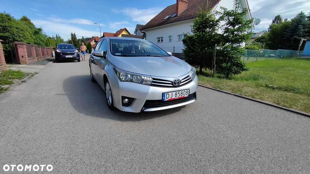Toyota Corolla 1.6 Premium MS - 2