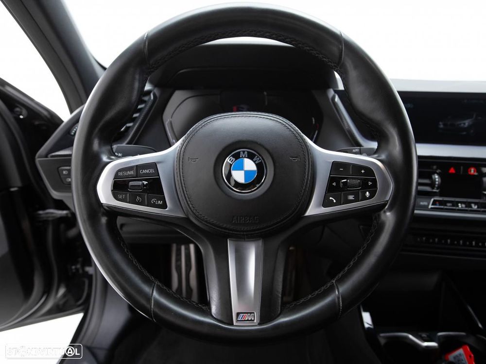 BMW 116 d Corporate Edition M — fotografia 15