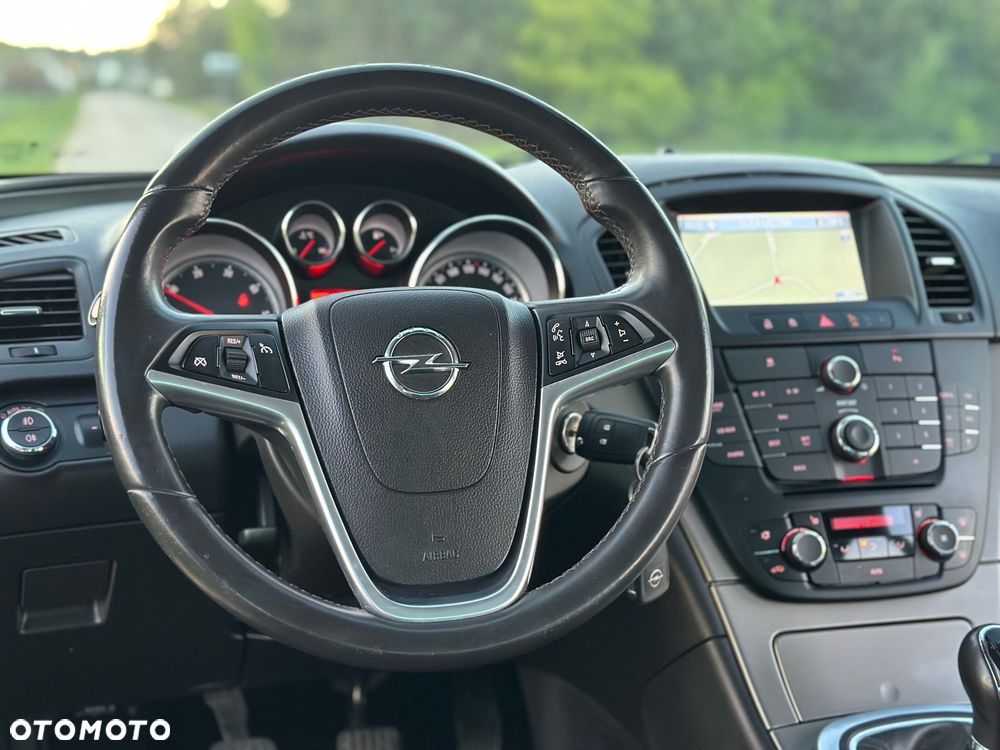 Opel Insignia - 28
