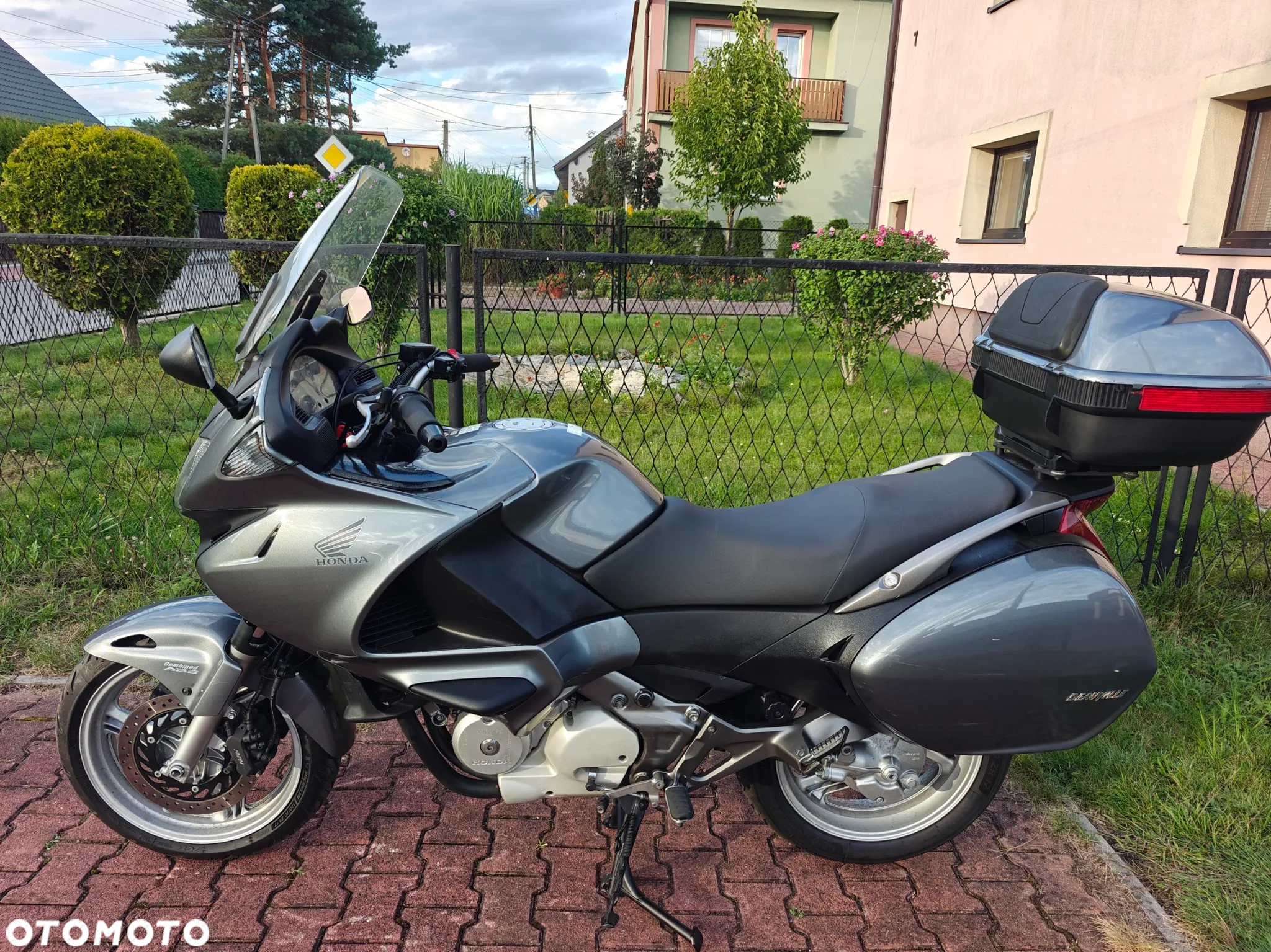 Honda Deauville - 12