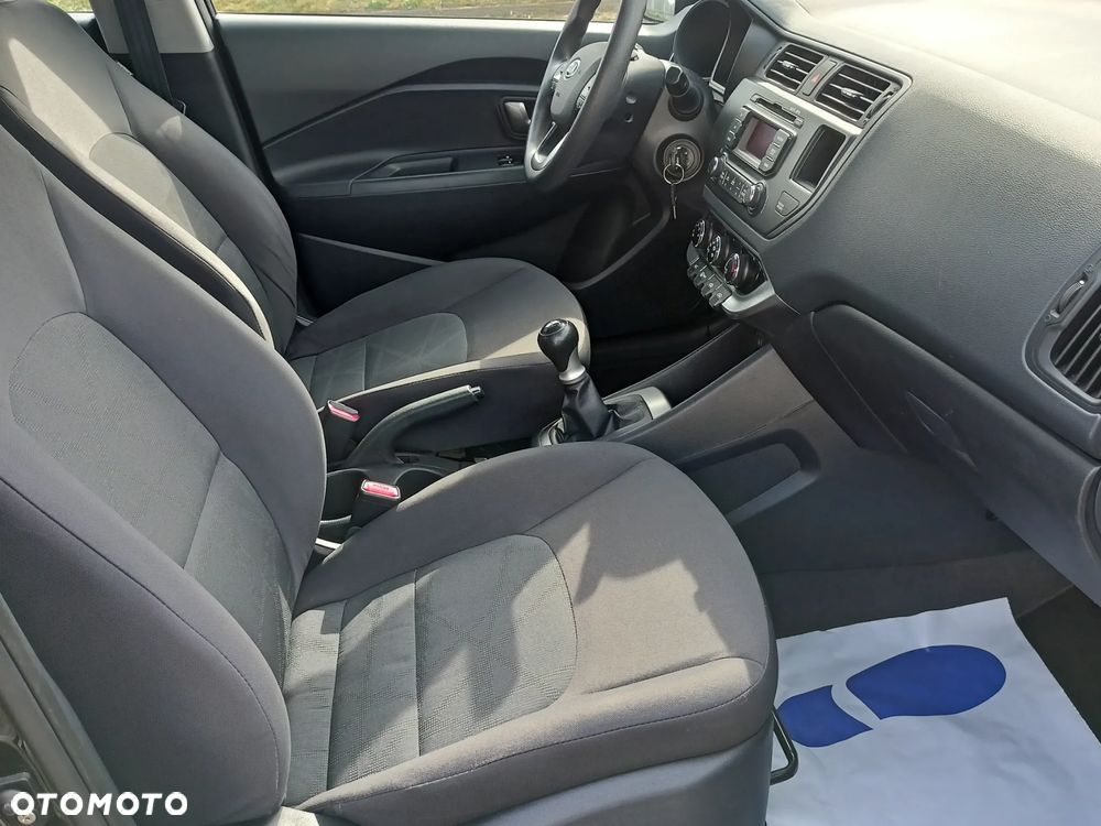 Kia Rio 1.2 Attract - 8