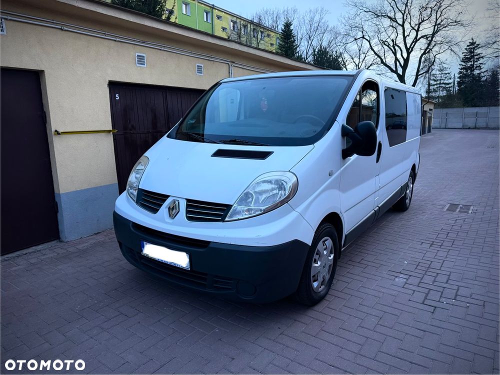Renault Trafic - 2
