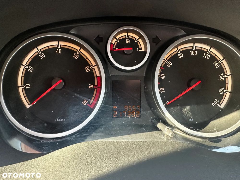 Opel Corsa 1.4 16V - 7