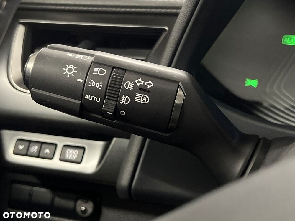 Lexus UX - 31