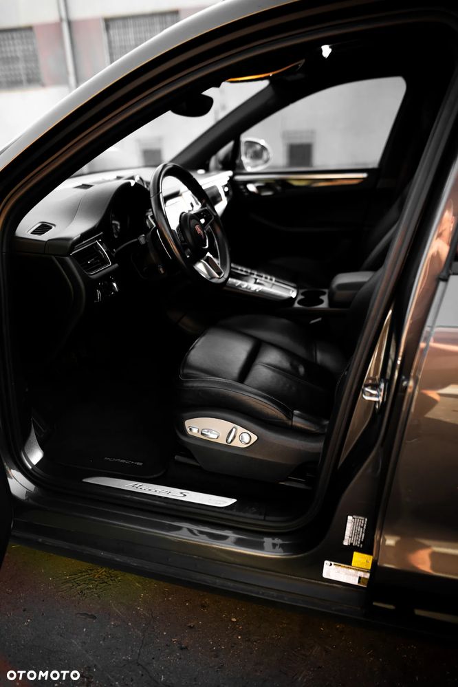 Porsche Macan - 16