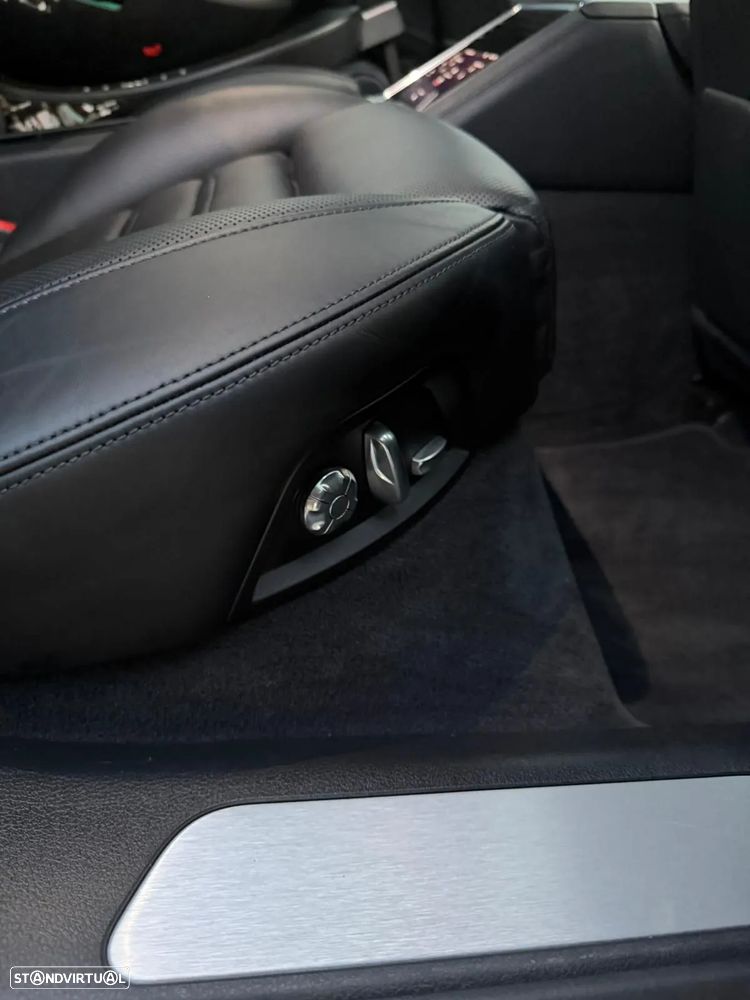Porsche Panamera Sport Turismo 4 E-Hybrid - 24
