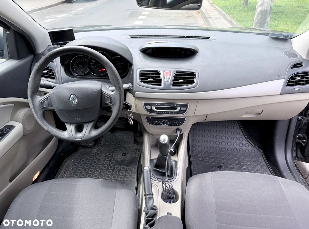 Renault Fluence 1.6 16V Expression Euro5 - 14