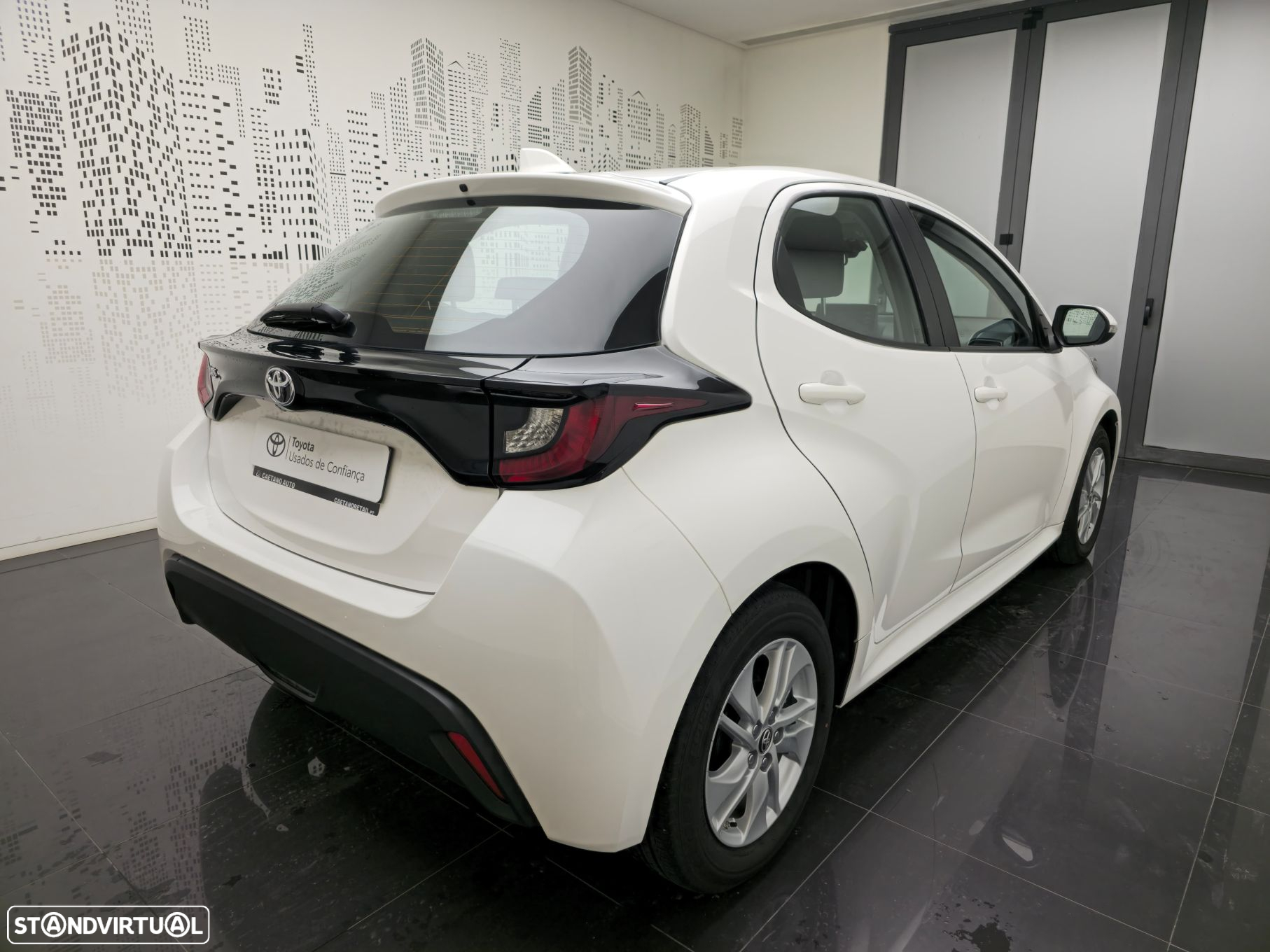 Toyota Yaris 1.0 VVT-i Comfort Plus - 17