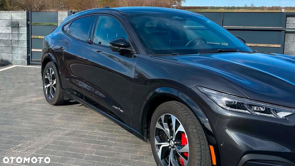 Ford Mustang Mach-E AWD PREMIUM - 2