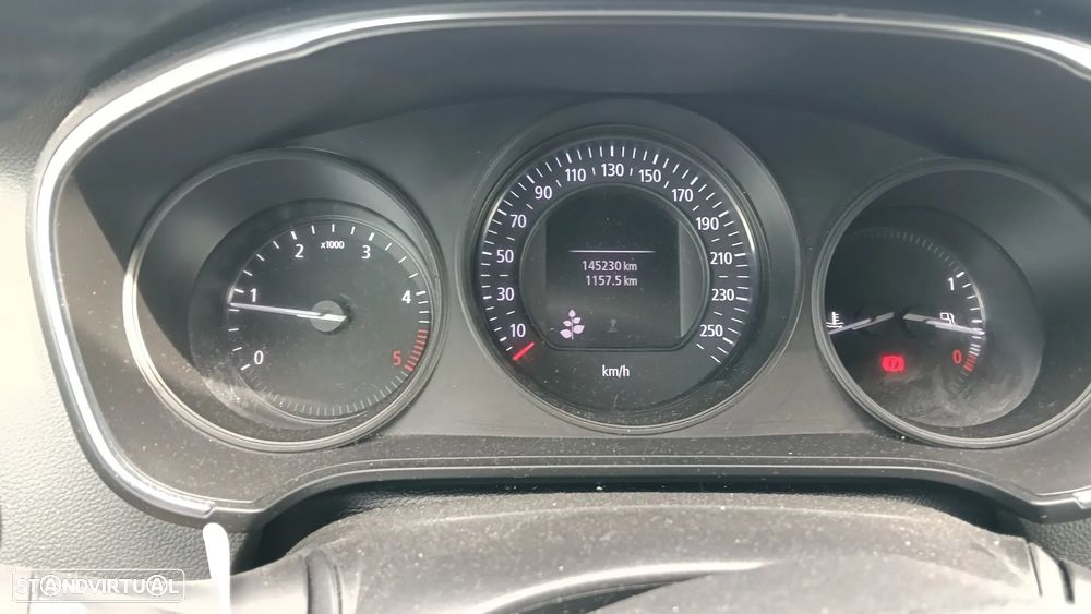 Renault Mégane 1.5 Blue dCi Limited - 11