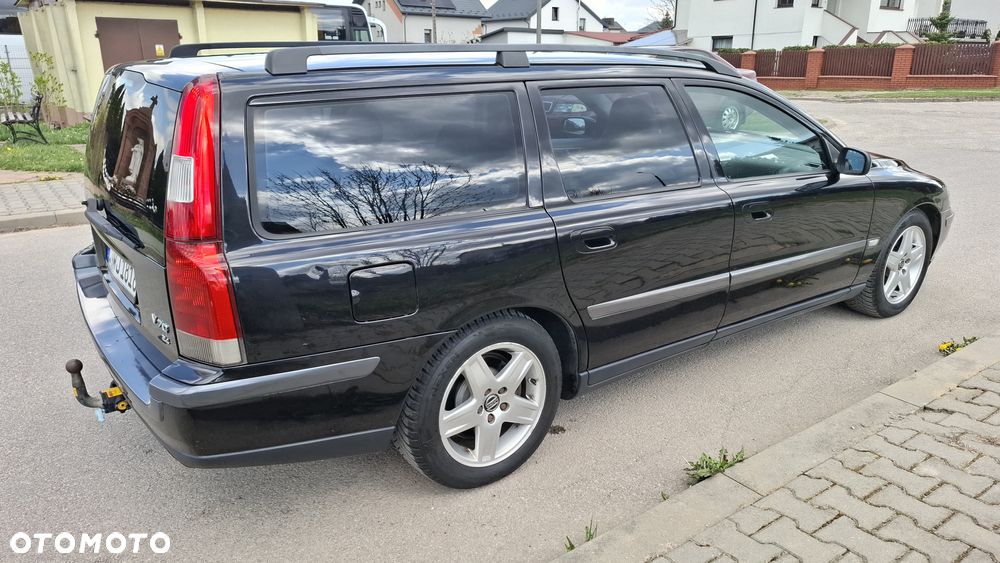 Volvo V70 2.4 - 22