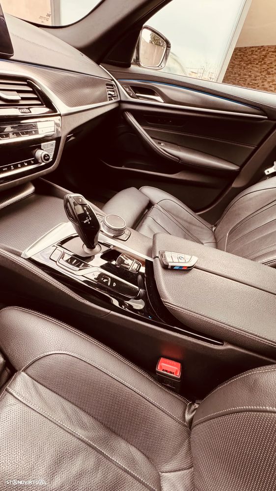 BMW 530 e Pack Desportivo M - 24
