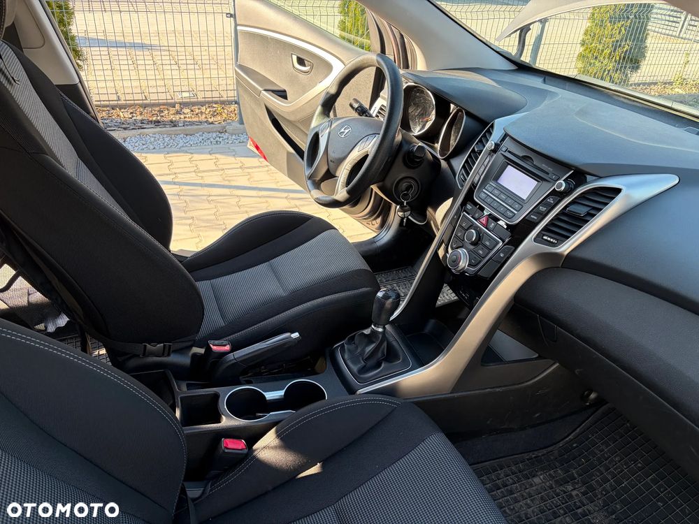 Hyundai i30 1.6 Classic - 15