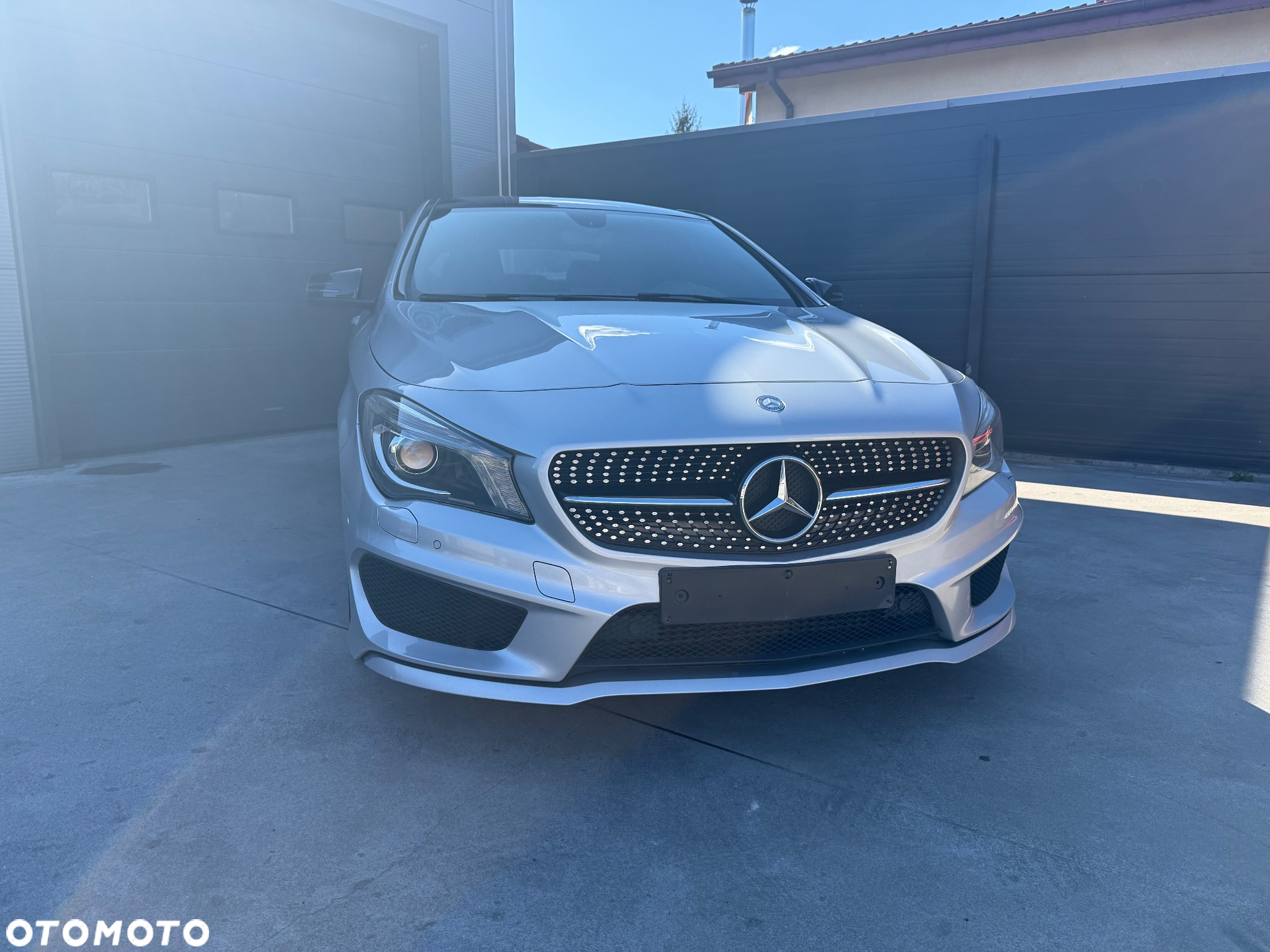 Mercedes-Benz CLA 220 CDI 7G-DCT AMG Line - 4