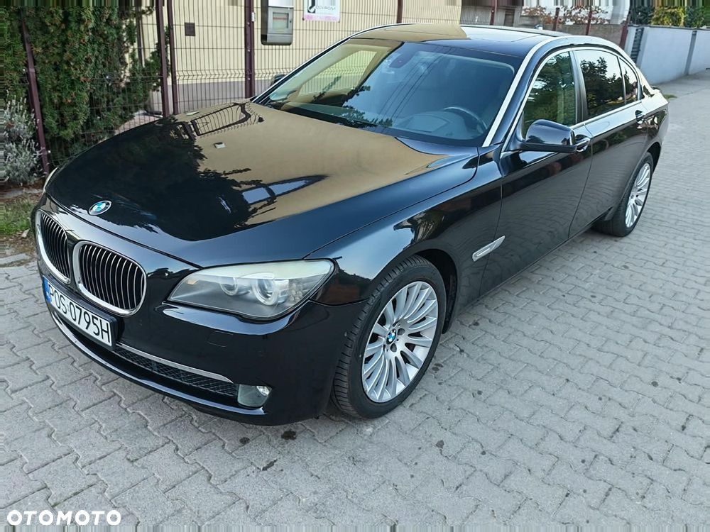 BMW Seria 7 740i L - 3