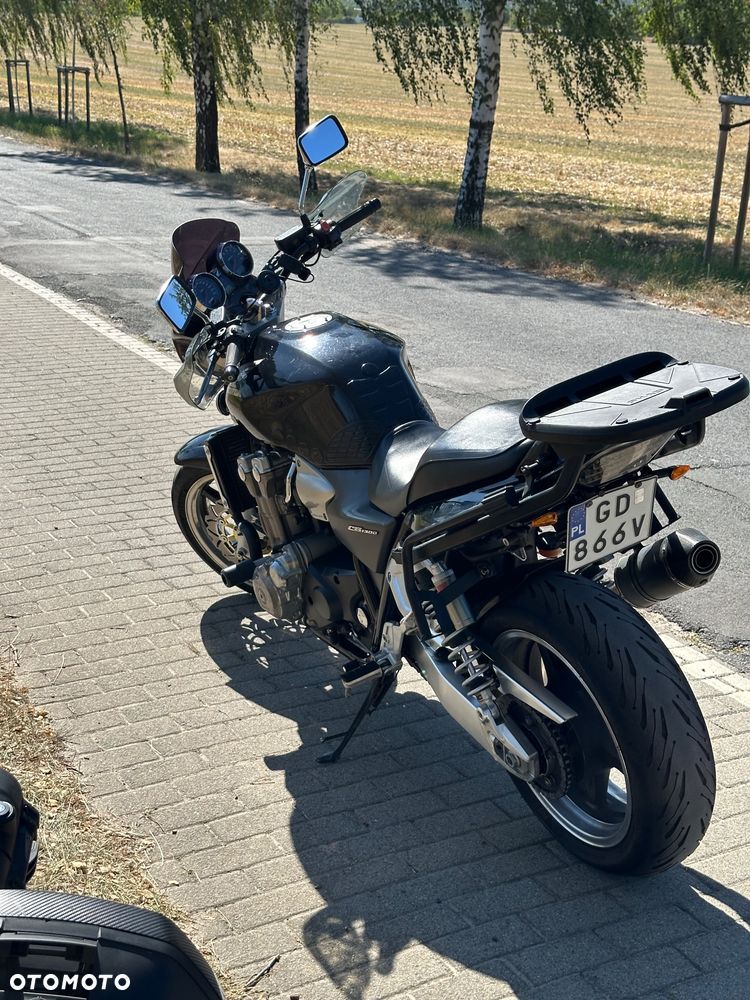 Honda CB - 25