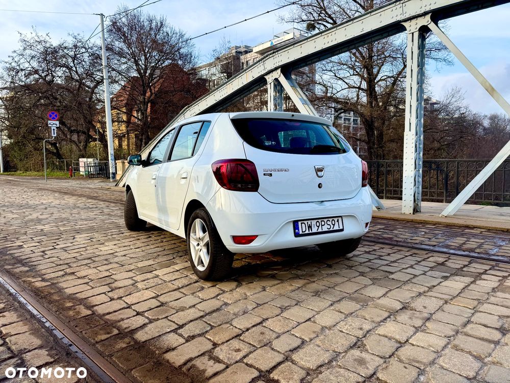 Dacia Sandero - 5