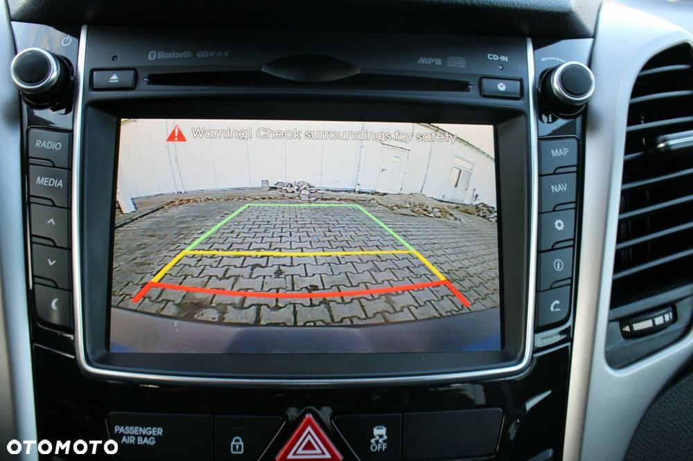 Hyundai i30 1.4 YES - 15