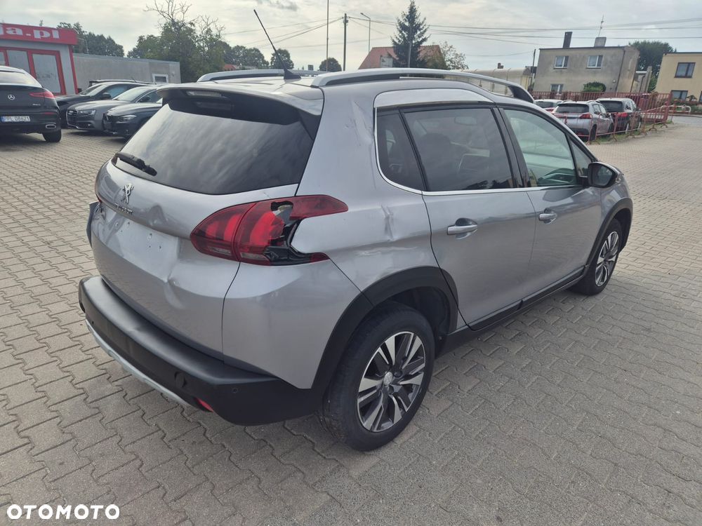 Peugeot 2008 PureTech 110 GPF Stop&Start EAT6 Allure - 3