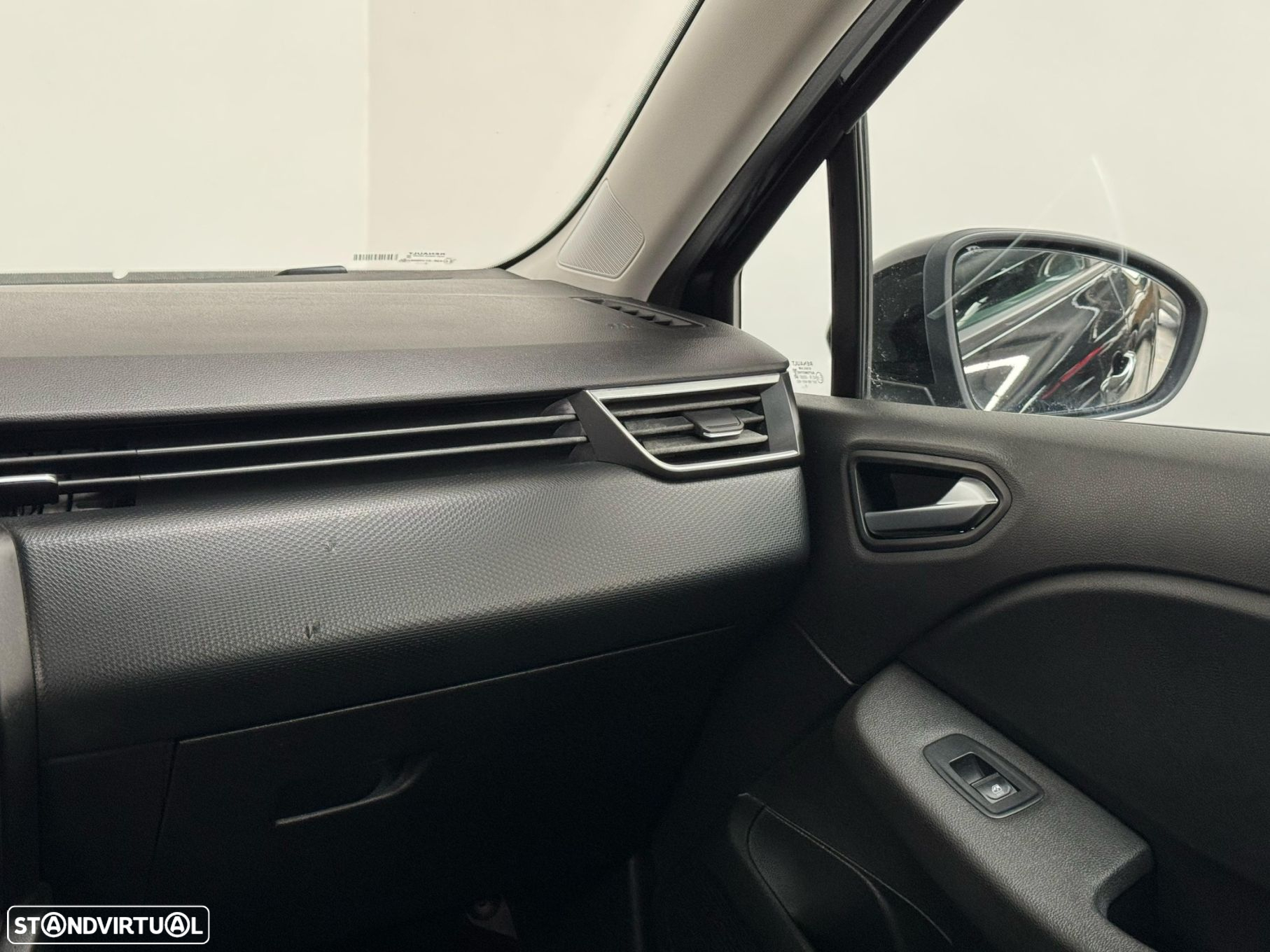 Renault Clio 1.5 dCi Limited - 19
