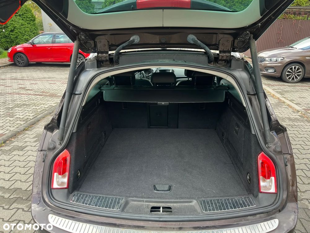 Opel Insignia - 11