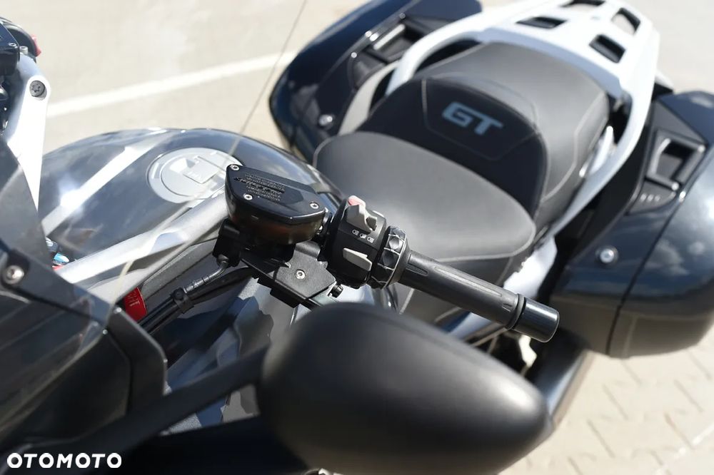 BMW K - 7