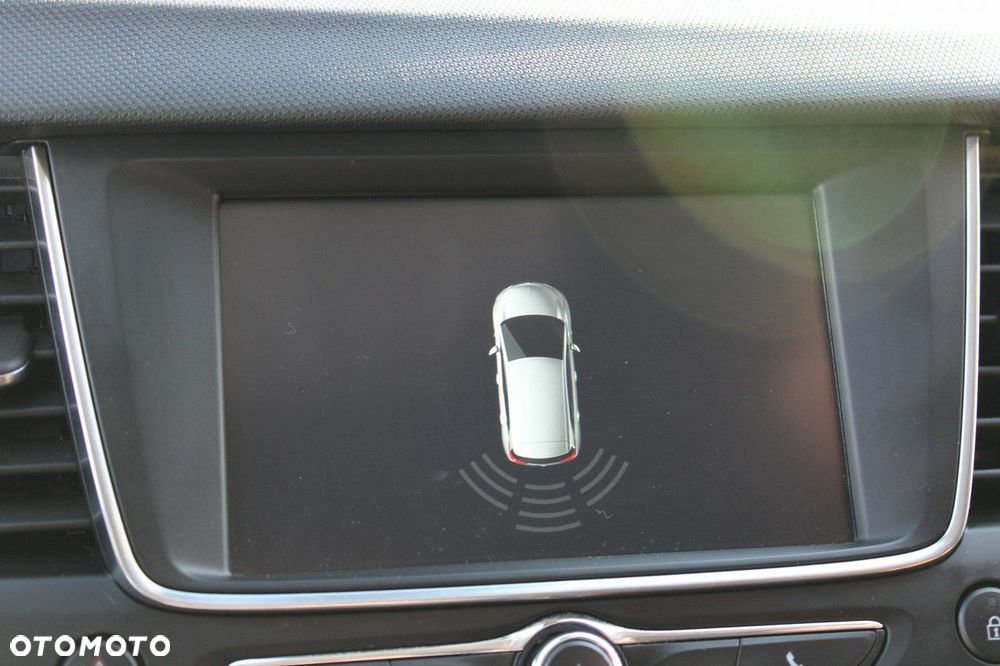 Opel Crossland X - 30