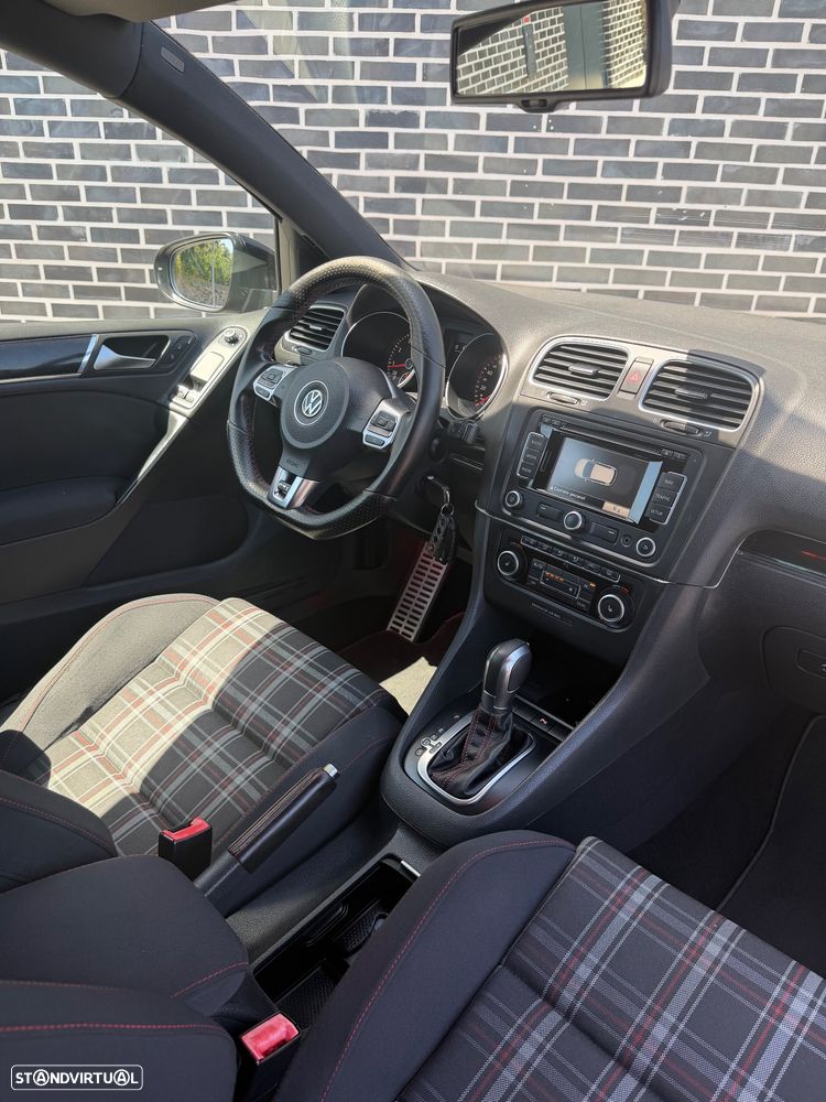 VW Golf 2.0 GTI DSG - 11