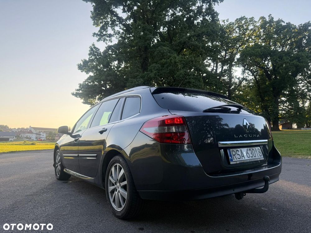 Renault Laguna dCi 110 FAP Bose Edition - 3