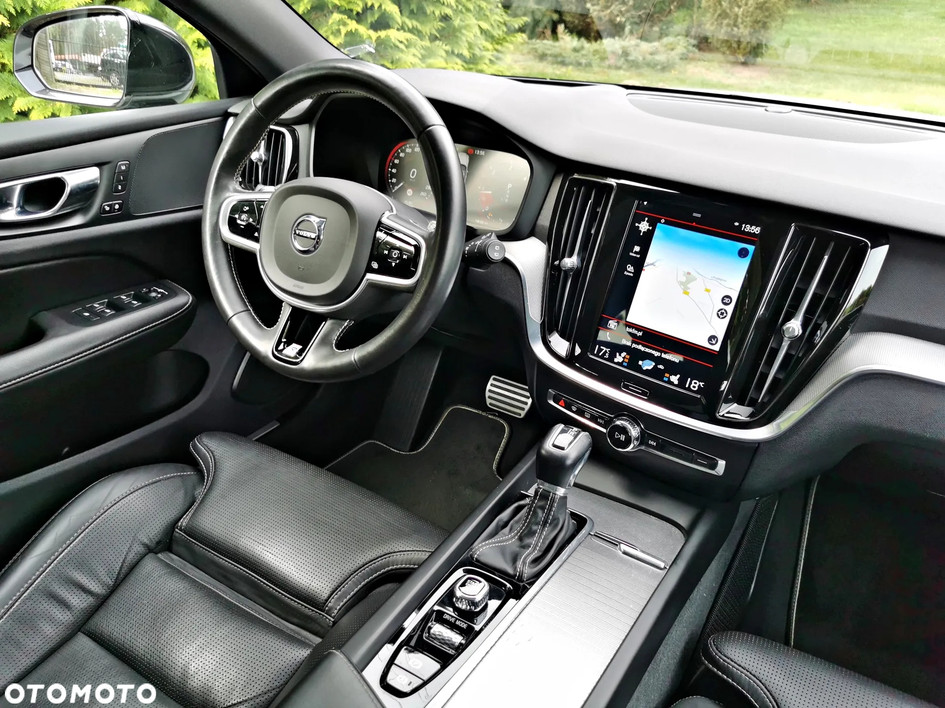 Volvo V60 D3 Geartronic R-Design - 33