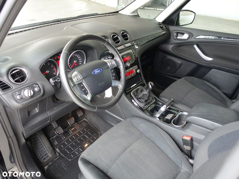Ford Galaxy 2.0 Platinium X (Ghia) - 13