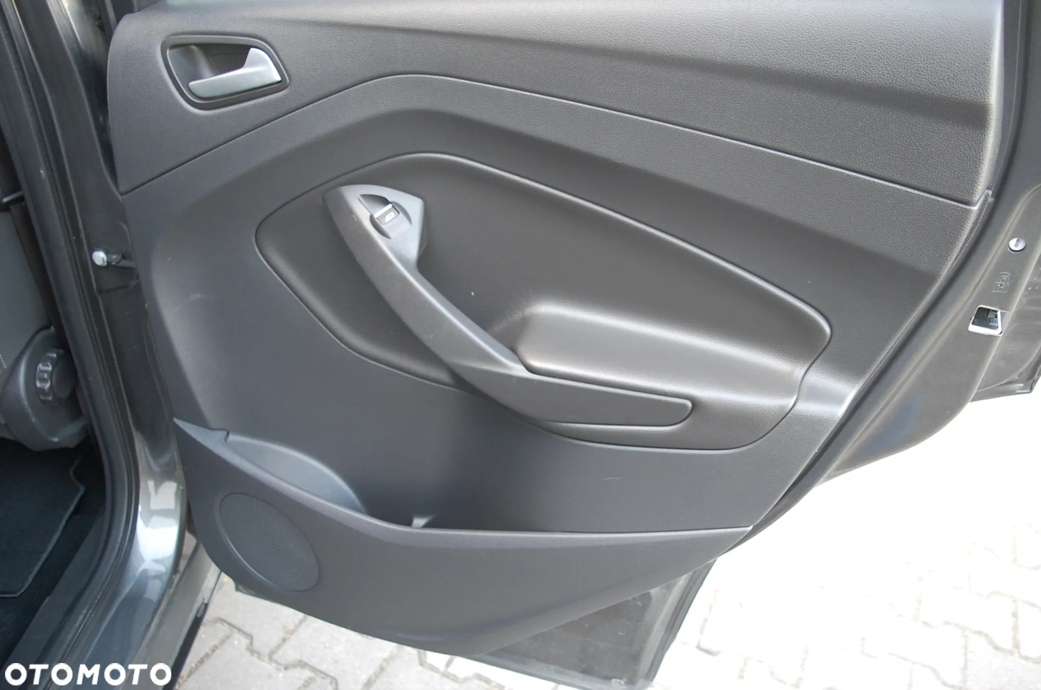 Ford Kuga 2.0 TDCi 4x4 Trend - 33