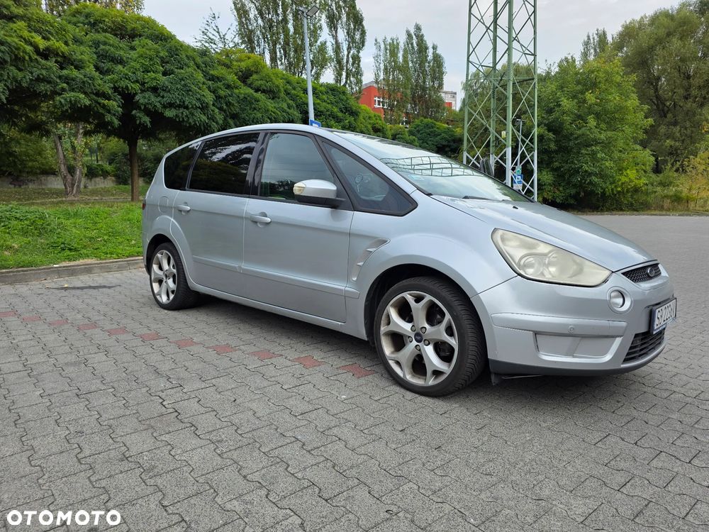 Ford S-Max - 9