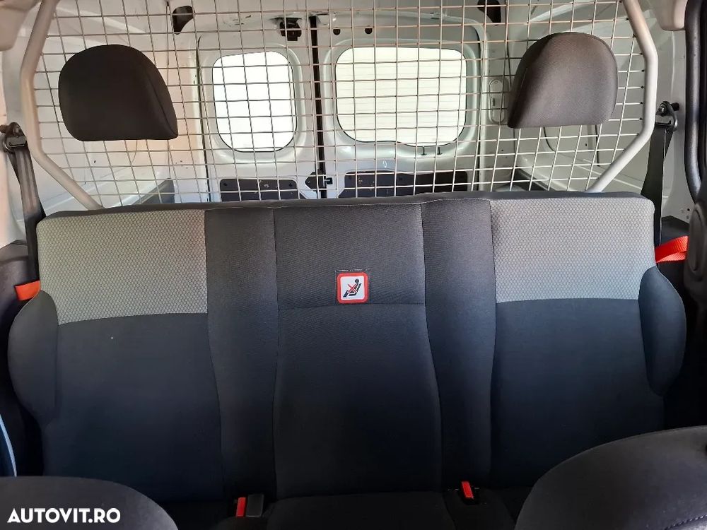 Renault Kangoo 1.5 Blue dCi 95 ZEN - 13