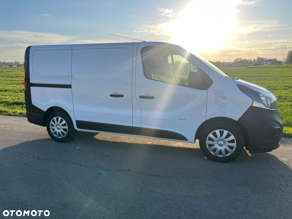 Opel Vivaro - 22