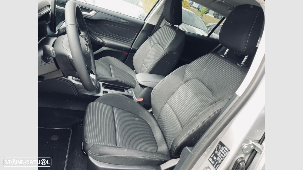 Ford Focus SW 1.0 EcoBoost MHEV Active X - 11