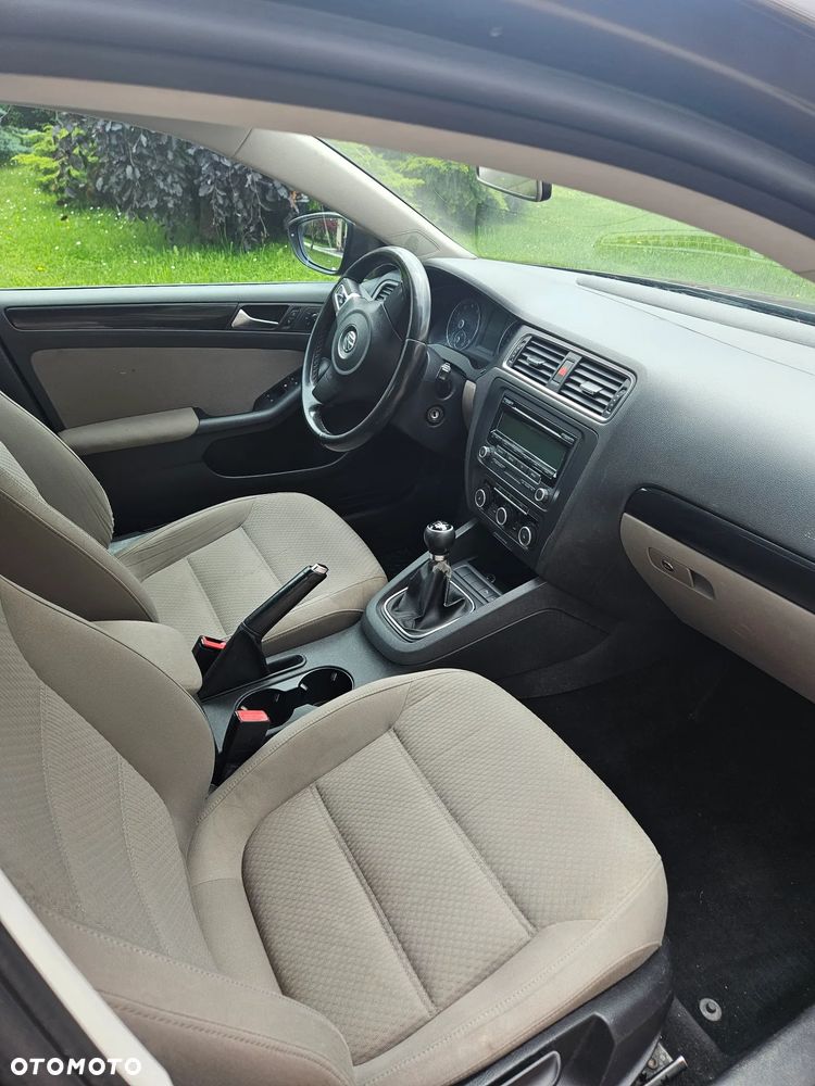 Volkswagen Jetta 1.2 TSI Comfortline - 10